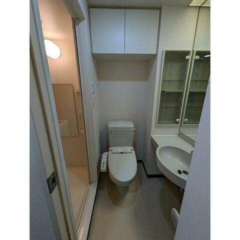 トイレ　シンプルで使いやすいトイレです