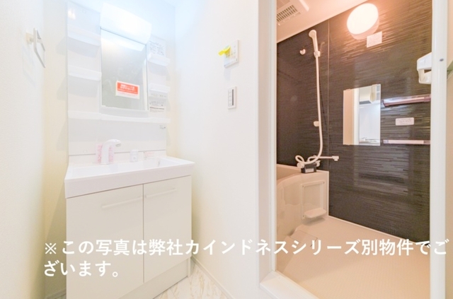 洗面設備　同仕様写真