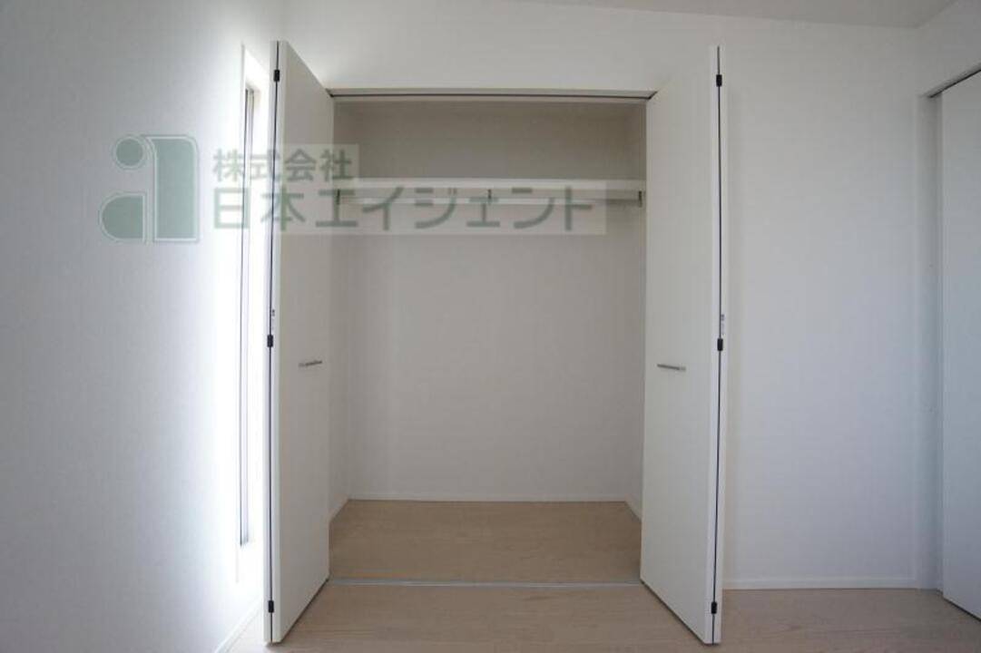 収納　クローゼット