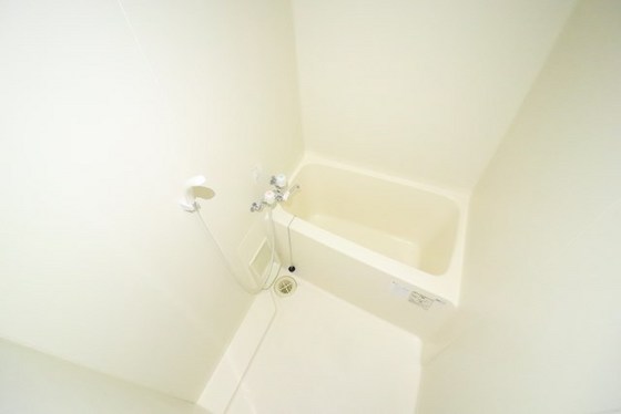 バス・シャワールーム　※別部屋の写真です
