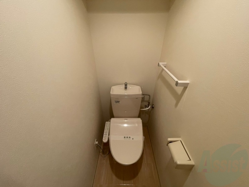 トイレ　トイレです。ウォシュレット付を探している方、おすすめです。