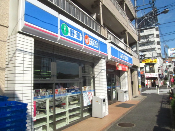 コンビニ　ローソン瀬田店（コンビニ）まで199m