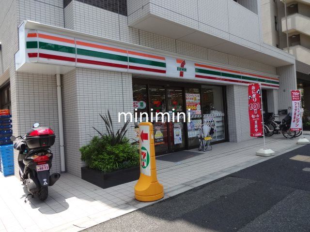 コンビニ　セブンイレブン（コンビニ）まで350m