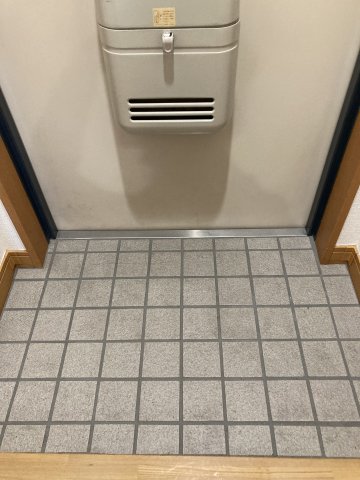 玄関　スプリームサカイ