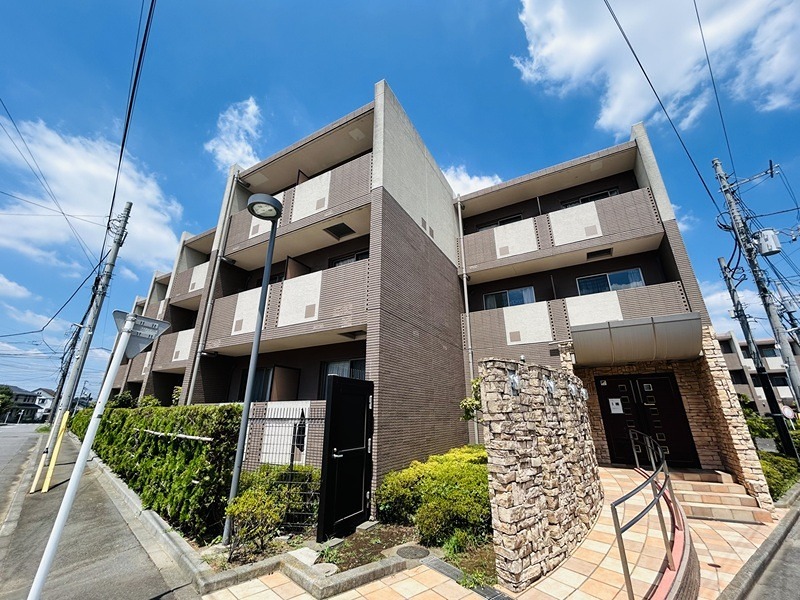 建物外観　学生限定マンション♪