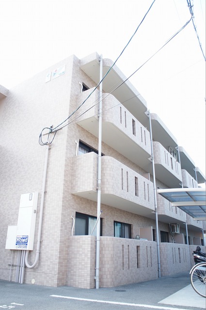 建物外観　鉄筋コンクリート造