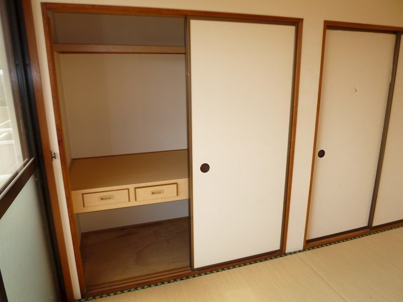 収納　※写真は別号室の参考写真です。