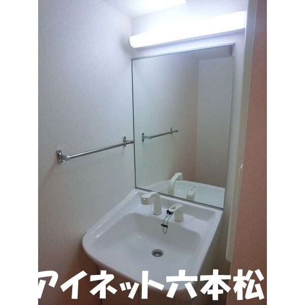 洗面設備　洗面所はこちらです。