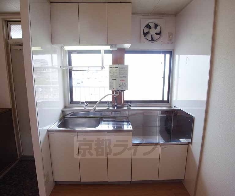 キッチン　２口コンロも置けます