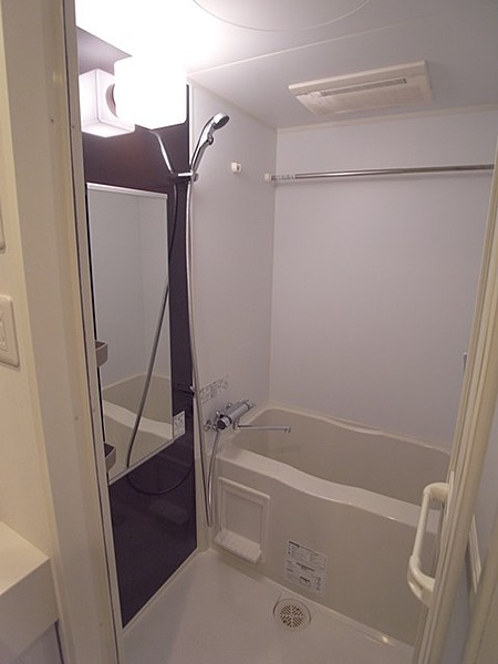 バス・シャワールーム　※別部屋の参考写真です。
