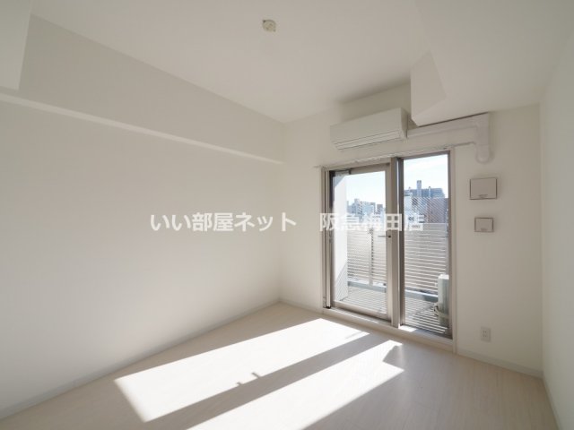 居室・リビング　同仕様写真となります。