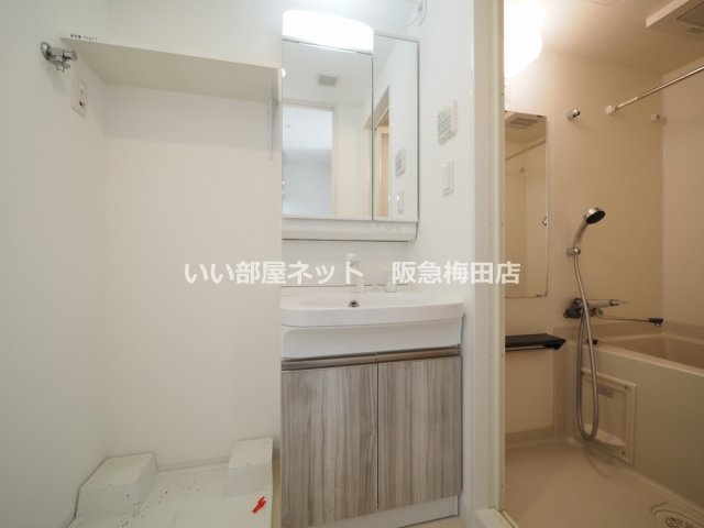 洗面設備　同仕様写真となります。