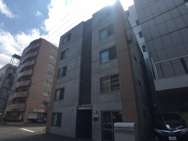 建物外観　札幌市中央区南１条西「ＧａｒｄｅｎＳｏｕｔｈ１」