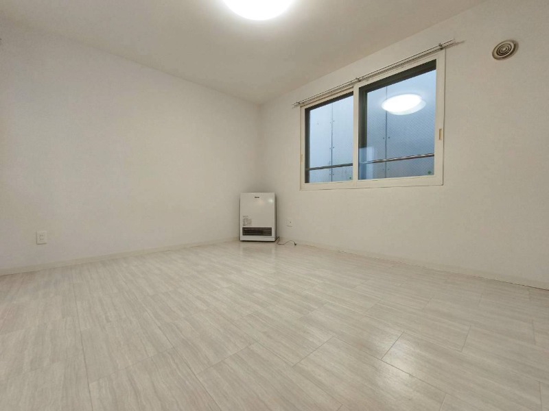 居室・リビング　広くてキレイなお部屋が広がっていて、充実した生活が送れそう。