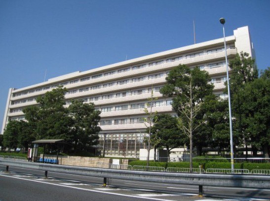 病院　地方独立行政法人京都市立病院機構京都市立病院（病院）まで574m