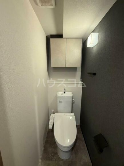 Garden Xavis不動前のトイレ写真