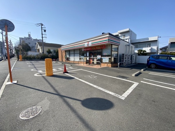 コンビニ　セブンイレブン藤沢湘南台6丁目店（コンビニ）まで1439m