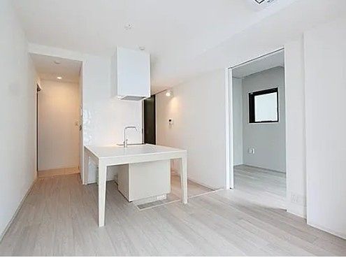 居室・リビング　写真は同タイプ住居です。