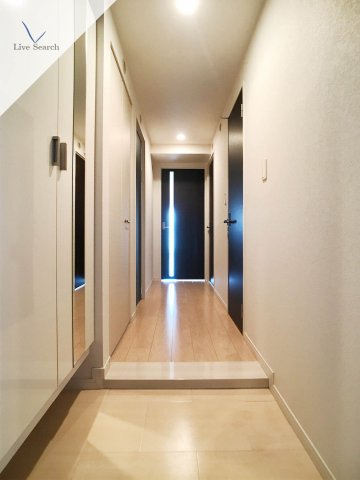 玄関　シンプルで使いやすい玄関です