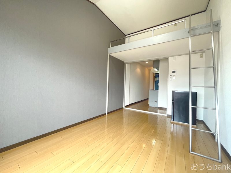 その他部屋・スペース　南向きの明るいお部屋です。