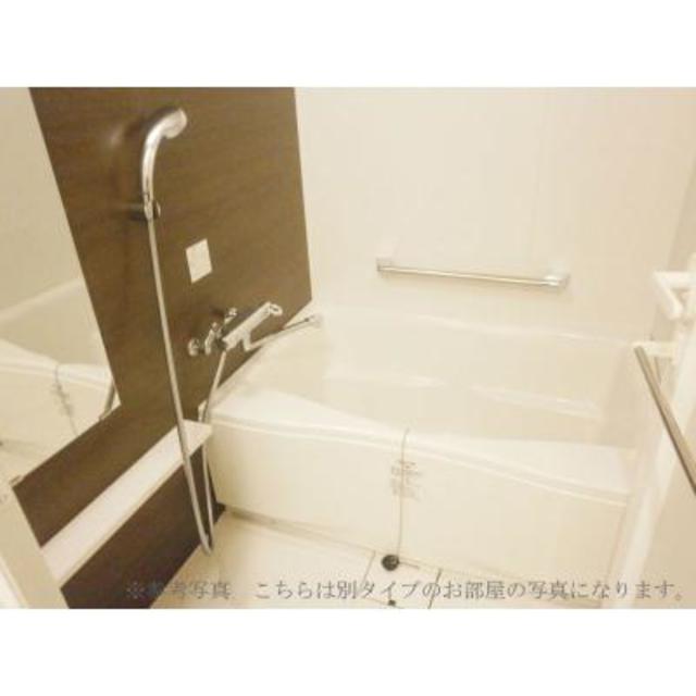 バス・シャワールーム　※写真は同タイプ住戸です。