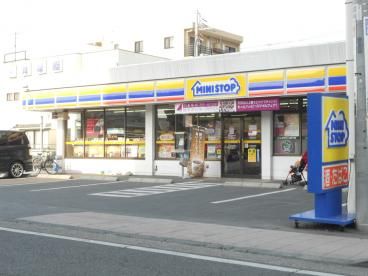 コンビニ　ミニストップさいたま上小店（コンビニ）まで667m