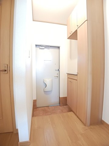 玄関　収納もある玄関です