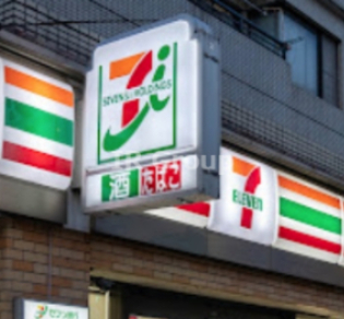 コンビニ　セブンイレブン 北区昭和町店（コンビニ）まで425m