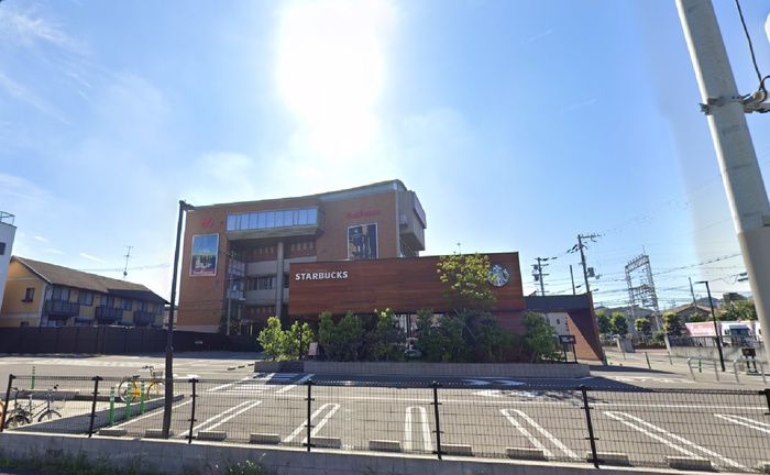 飲食店　スターバックス コーヒー 堺東中央線店（飲食店）まで750m
