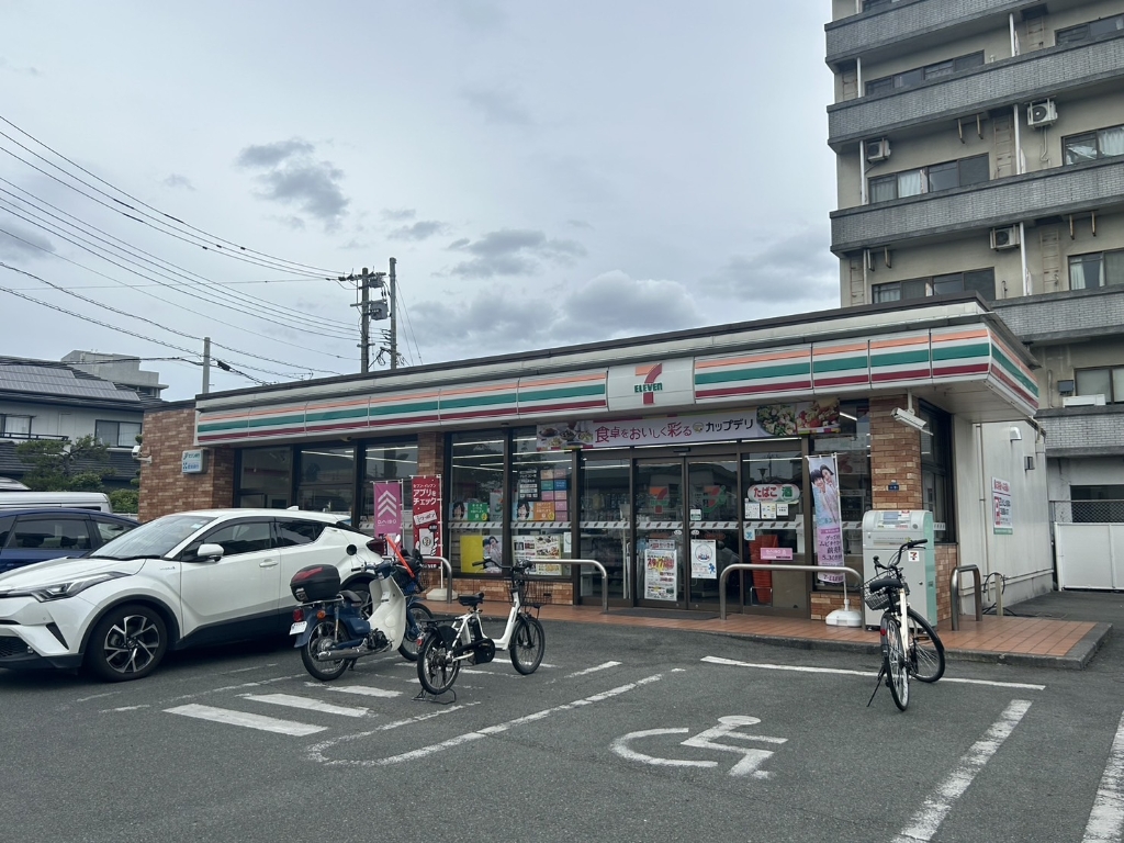 コンビニ　セブンイレブン 南熊本4丁目店（コンビニ）まで469m