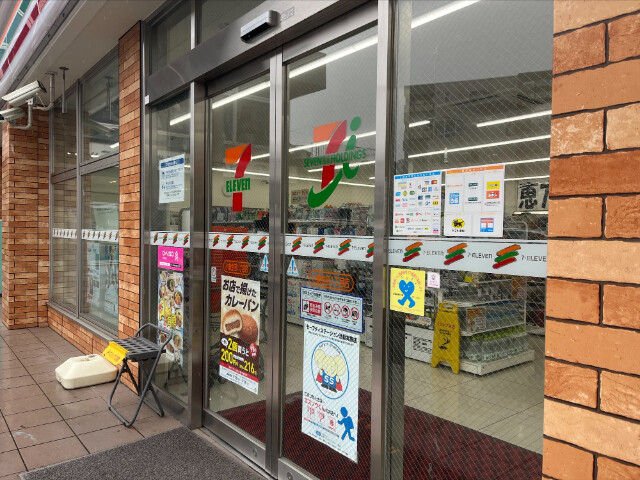 コンビニ　セブンイレブン小倉金田1丁目店（コンビニ）まで88m