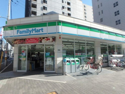 コンビニ　ファミリーマート 阿波座立売堀店（コンビニ）まで95m