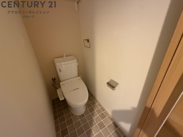 トイレ　温水洗浄便座つきでおすすめです