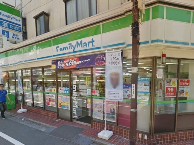 コンビニ　ファミリーマート赤羽平和通り店（コンビニ）まで56m