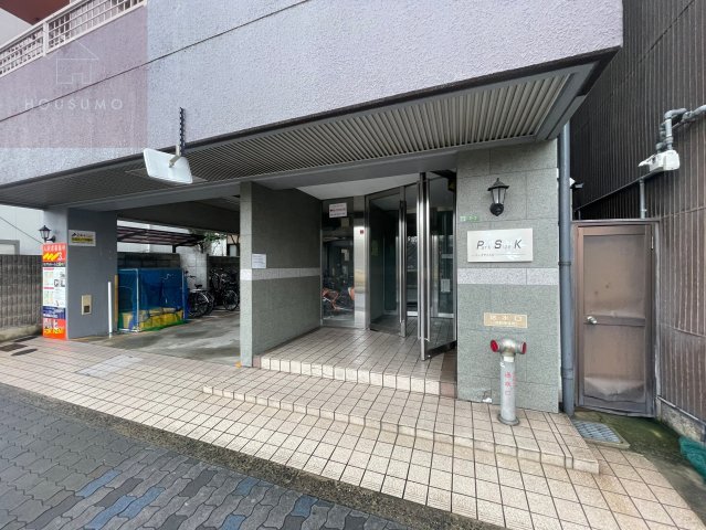 エントランス　清潔なエントランスです