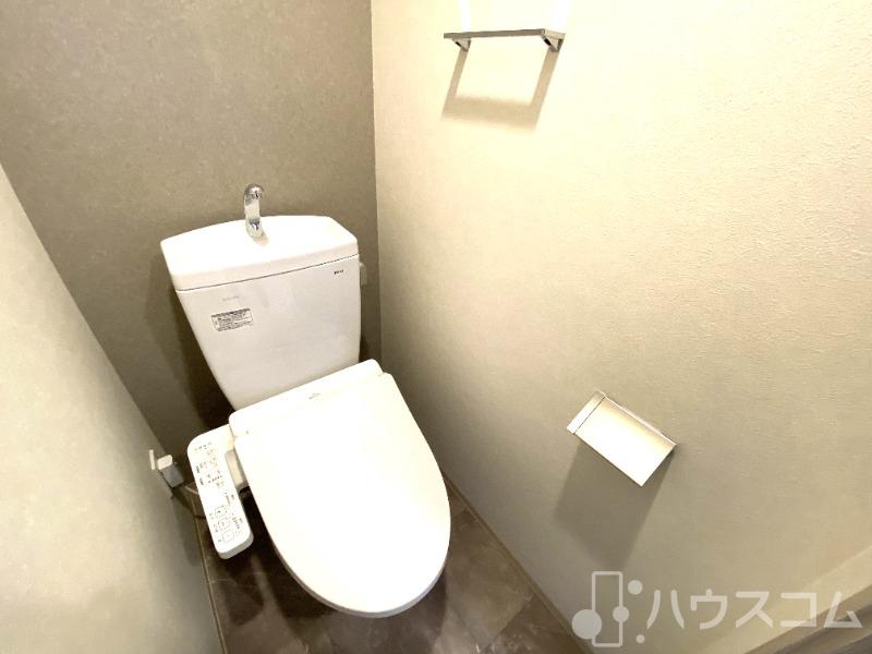 トイレ　冬場も安心の温水洗浄便座！