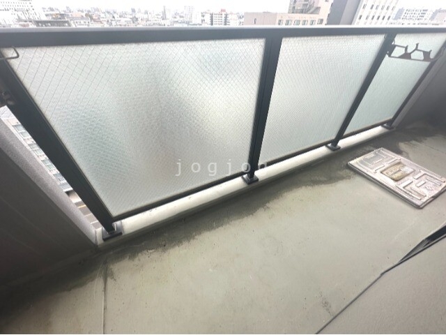 バルコニー　広々としたバルコニーです。