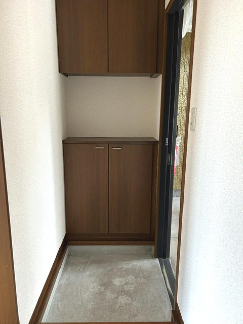ハーモニー梅林Aの玄関写真