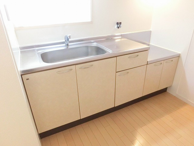 キッチン　シンクが大きくて使いやすそう