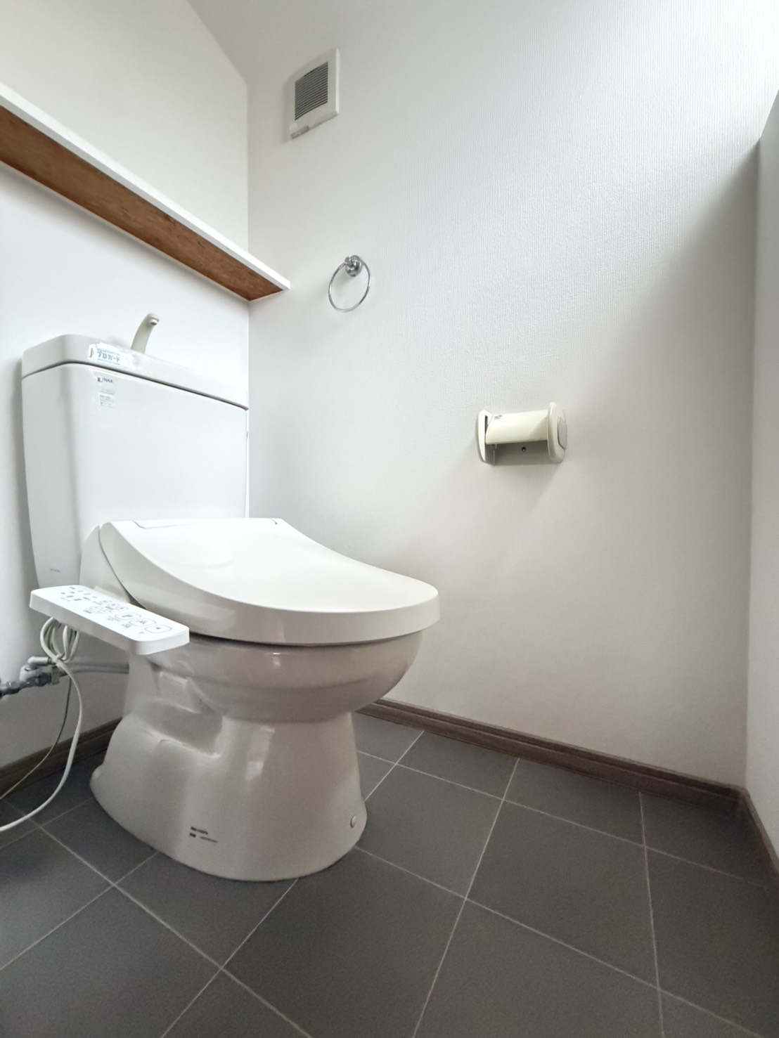 シャトレ塩屋A棟のトイレ写真