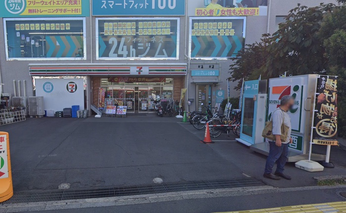 コンビニ　セブンイレブン氷川台駅前店（コンビニ）まで443m