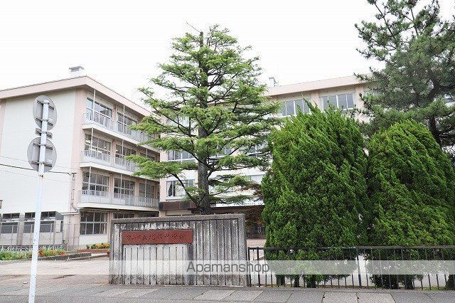 中学校　富山市立北部中学校（中学校）まで574m