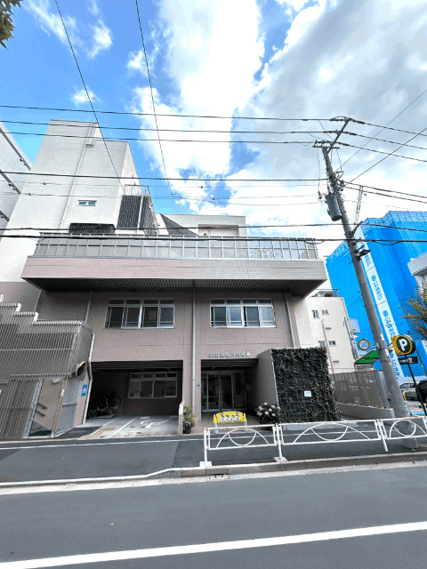 幼稚園・保育園　墨田区立亀沢保育園（幼稚園・保育園）まで382m