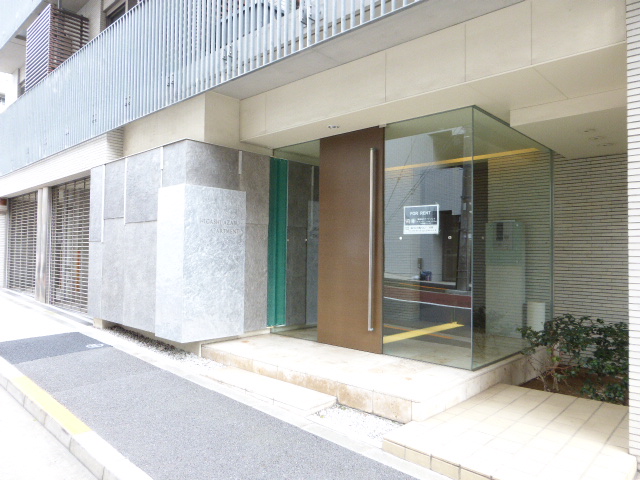 エントランス　清潔なエントランスです