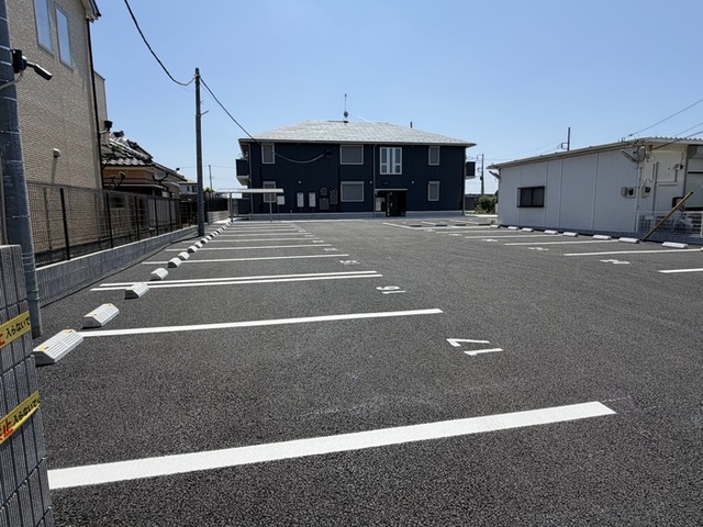 駐車場　駐車場