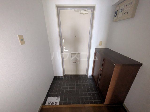 ベルジェ行徳の玄関写真