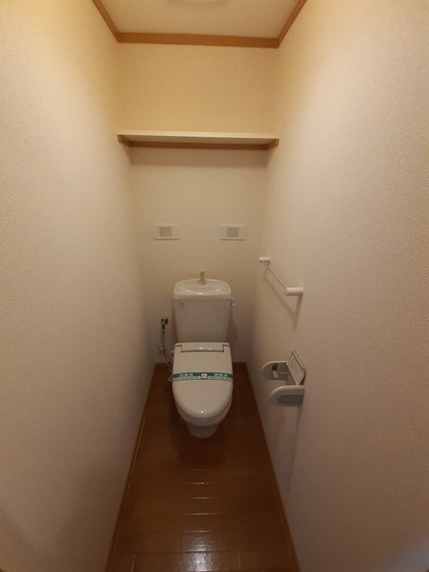 京都丹後鉄道宮豊線 京丹後大宮駅 徒歩13分 2階建 築22年のトイレ写真