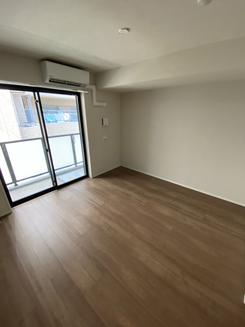 居室・リビング　清潔感のあるお部屋です。
