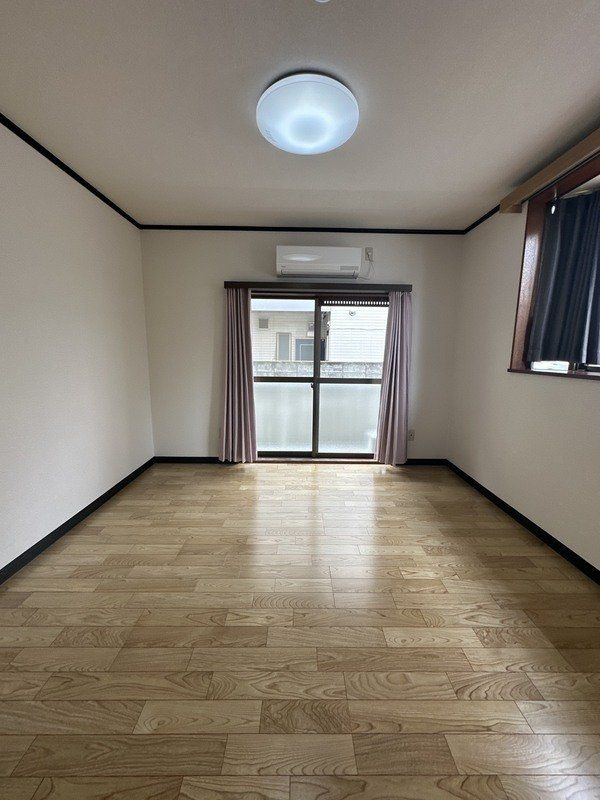 平和コーポ1号館の居間写真