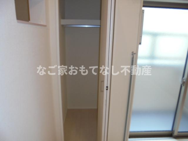 収納　同タイプ写真